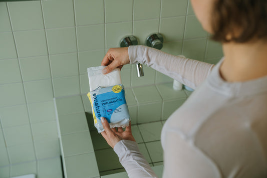 Wat is het verschil tussen 100% katoenen en ‘normale’ menstruatie- of incontinentieverzorging?